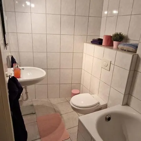 65qm Ferienwohnung Zentrum Dusseldorf